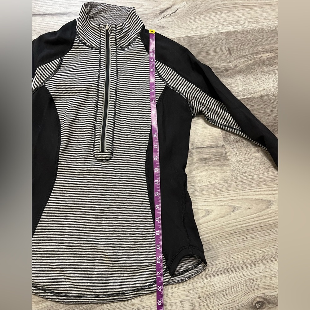 Lululemon Black Run U-Turn 1/4 Zip Pullover Reversible Stripe - Picture 6 of 9